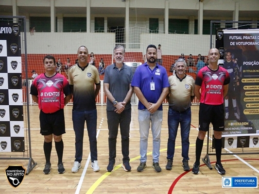 Prefeitura promove campeonatos de futebol 