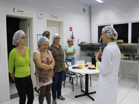 Nutrição da Unifev oferece capacitação sobre corte de alimentos