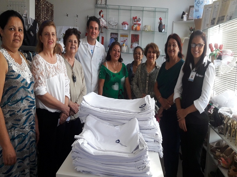 Santa Casa de Votuporanga recebe cobertores e lençóis para pacientes do SUS