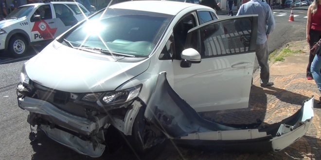 A ESQUINA DO TERROR: acidente com 3 veículos na General Osório x Tocantins