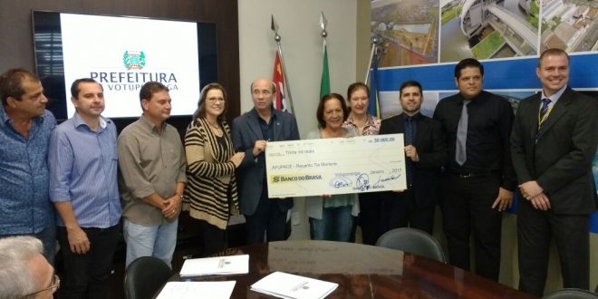 Entidades assistenciais de Votuporanga recebem R$110 mil do Banco do Brasil