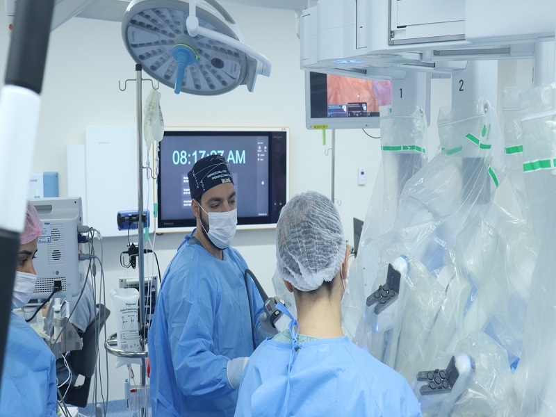 Hospital de Base faz 1ª cirurgia robótica contra câncer de útero