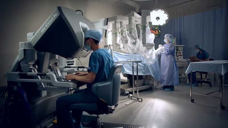 HB tem o robô cirúrgico mais avançado do mundo