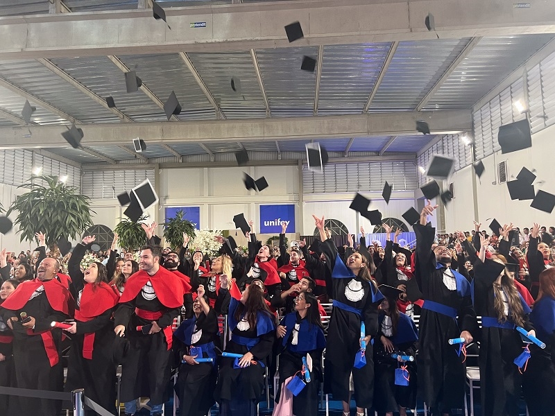 Colação de grau dos formandos de 2024 UNIFEV