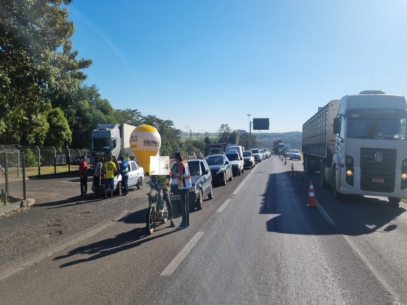 DETRAN e Polícia autuam 57 em Rio Preto