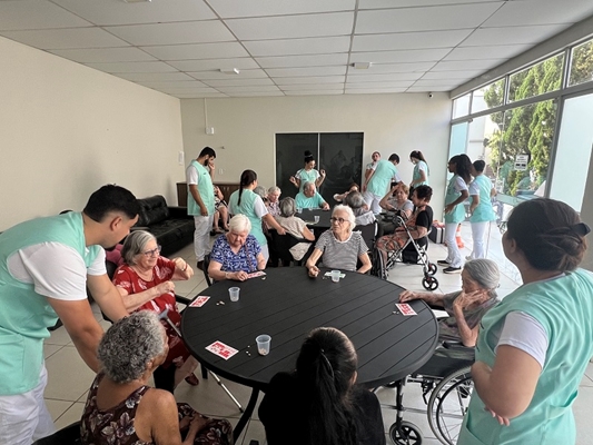 Fisioterapia da Unifev celebra o Dia do Idoso