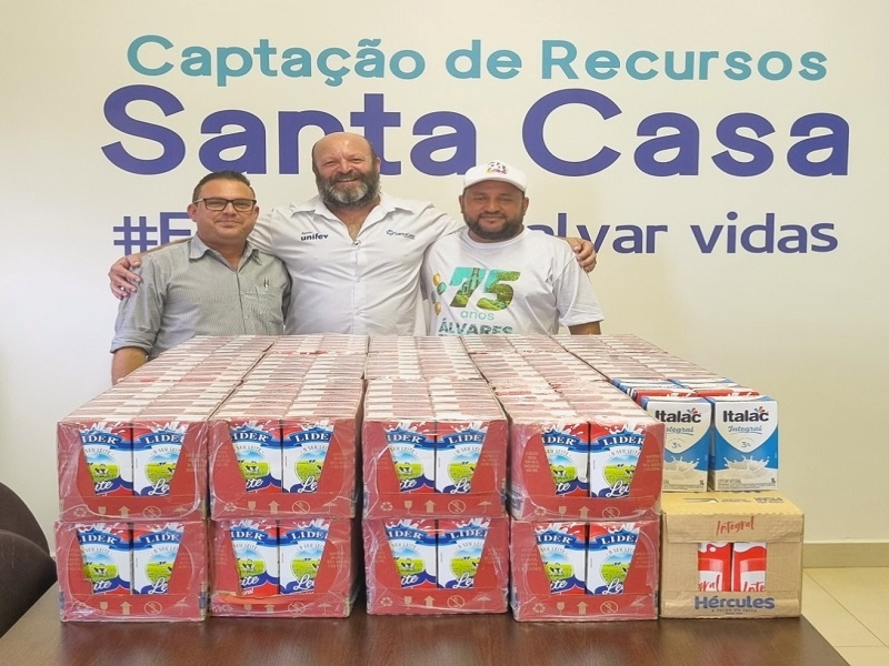 Torneio de futebol arrecada leite para Santa Casa