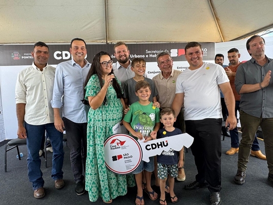 Carlão Pignatari participa da entrega de 116 casas em Pontes Gestal 