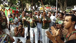 Capoeira de Votuporanga se apresenta em Jales 