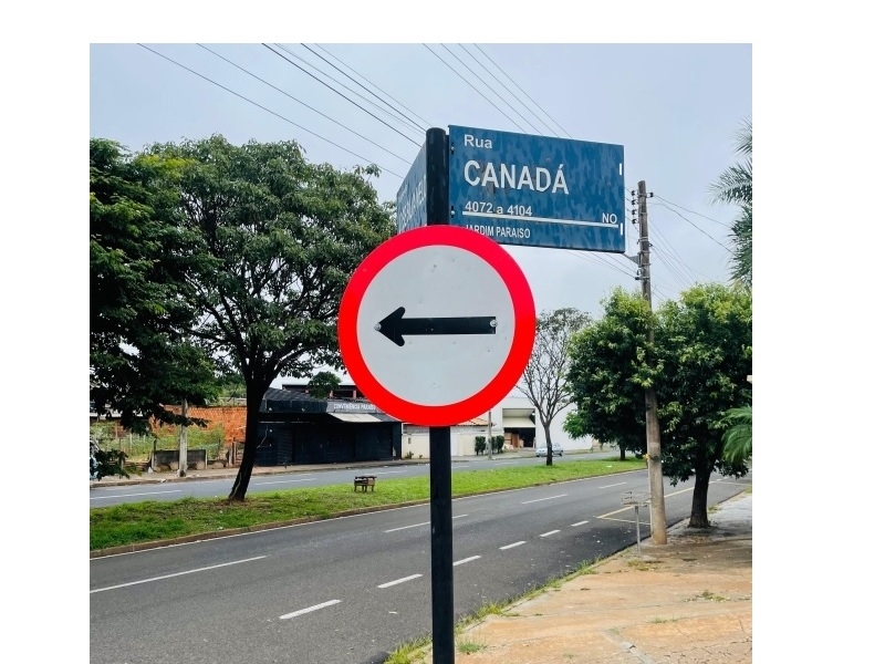Rua Canadá passa a ter sentido único em Votuporanga