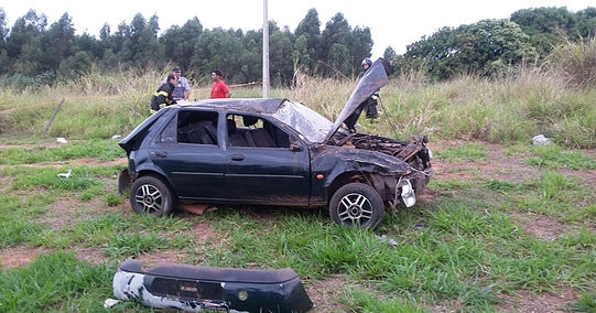 Mulher de 32 anos morre em acidente de carro em Jales