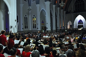 Orquestra na Catedral de Votuporanga 