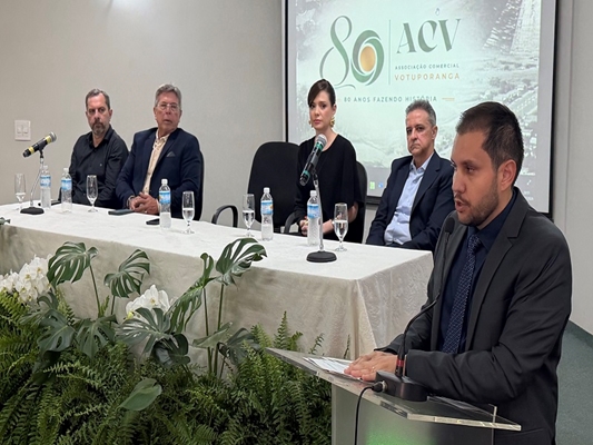 Guilherme Sant’Ana assume presidência da ACV