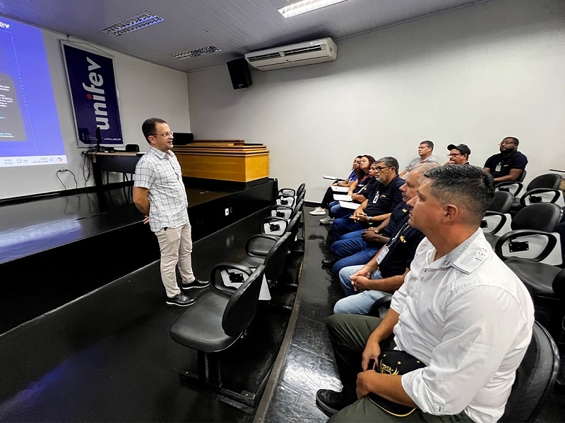 Equipes das portarias UNIFEV recebem treinamento