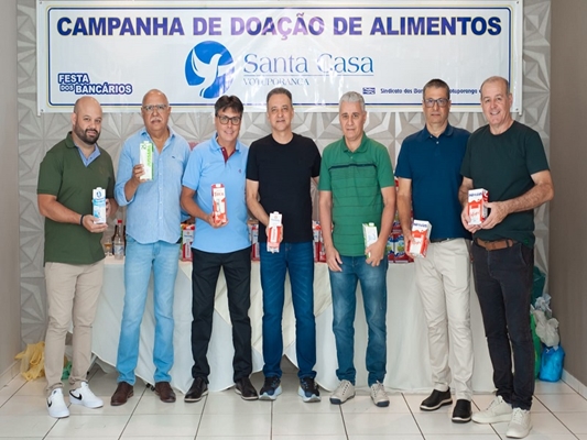 Sindicato dos Bancários realiza doação de leite à Santa Casa