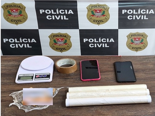 Mulher é presa acusada de levar droga para presidiários