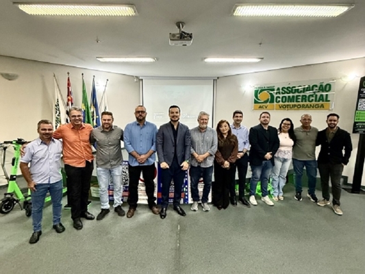 Prefeitura inicia implantação da Área Azul Digital em Votuporanga