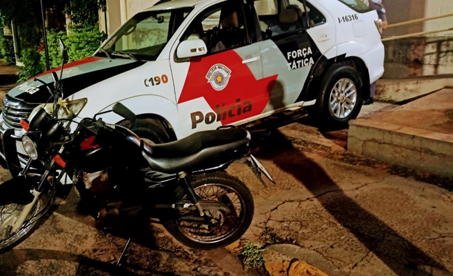 Polícia Militar recupera moto e prende ladrão