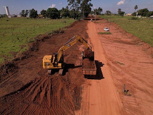 Começa obra de recuperação de 20,5 km de estradas rurais