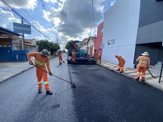 Asfalto novo no centro de Votuporanga 