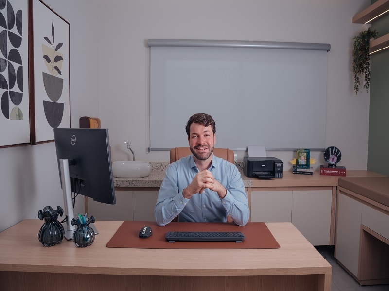 O médico João Ricardo Leão