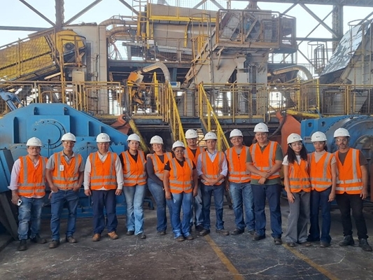 Estudantes de Agronomia da Unifev visitam a Cofco