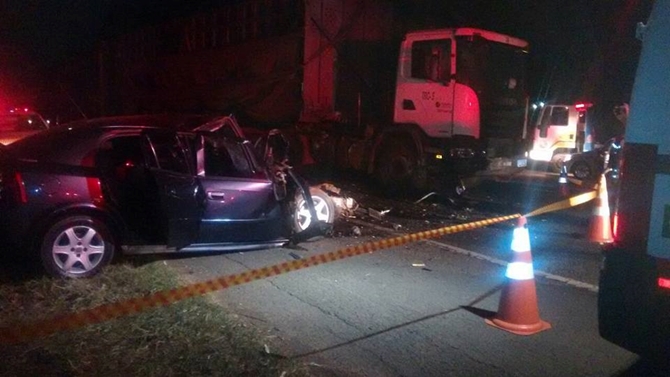 FLOREAL: Colisão frontal entre carro e canavieiro mata homem de 36 anos
