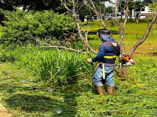 Prefeitura orienta sobre roçagem e conservação de terrenos