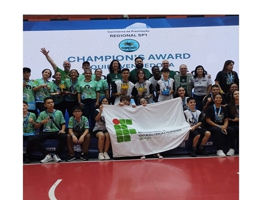 Equipe de robótica do Instituto Federal vence campeonato estadual