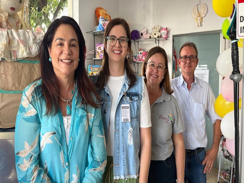 Colégio Young e Kindergarden realizam doação ao Bazar do Bem