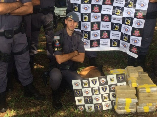 Equipe da CAEP prende homem com 73 tabletes de cocaína