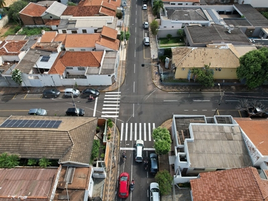 Pontos 'críticos' do trânsito ganham semáforos