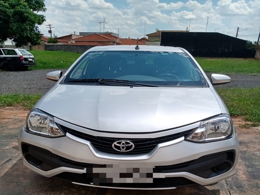 Polícia Civil de Macaubal recupera carro furtado em RP