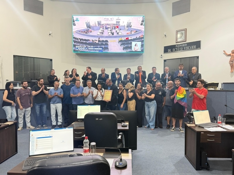 Fliv recebe Voto de Congratulação na Câmara Municipal