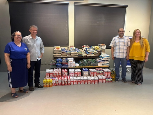 Unifev destina alimentos para entidades