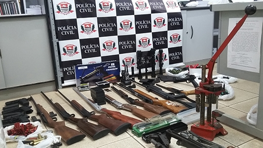 Polícia recupera armas apreendidas em clube de tiro de Ilha Solteira