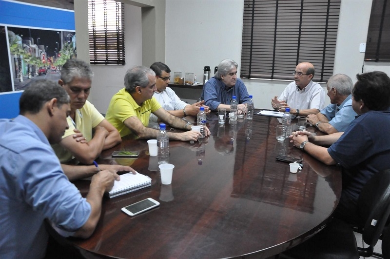 ACV debate situação da Área Azul com prefeito