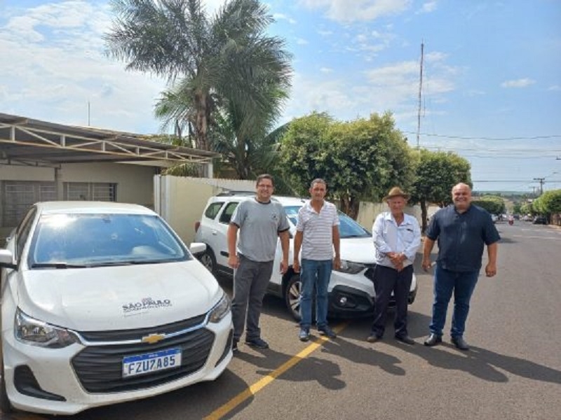 Carlão Pignatari destina carros para a região 