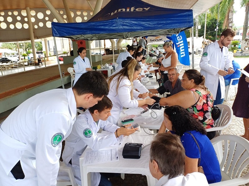 Medicina Unifev encerra campanha com ação contra a hipertensão