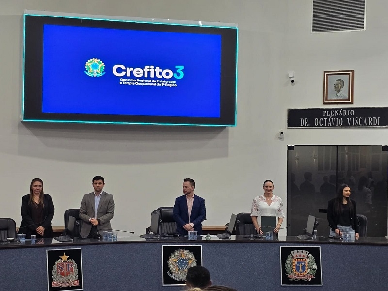 Coordenadora de Fisioterapia da Unifev é homenageada 